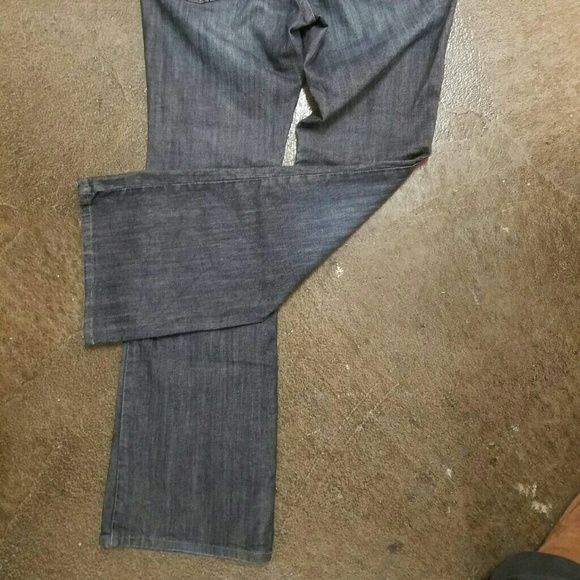 Kenneth Cole - Picture 3 of 4