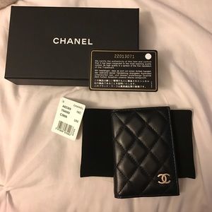 chanel card holder wallet ❤️