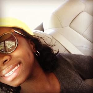 Meet your Posher, Jamira