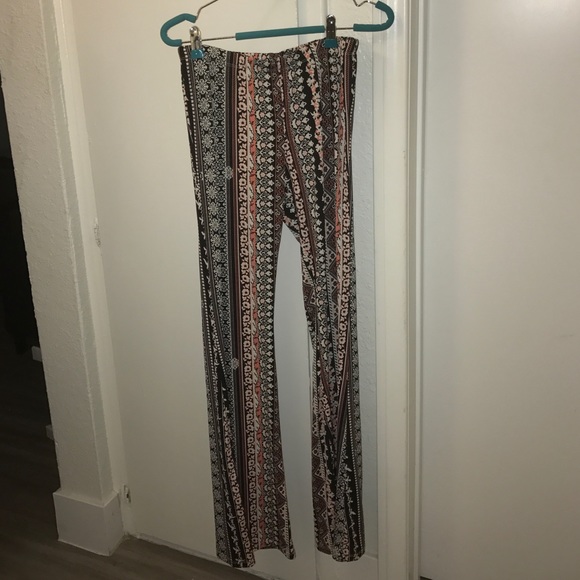 Flows floral pants!!! 🌸 - Picture 1 of 1