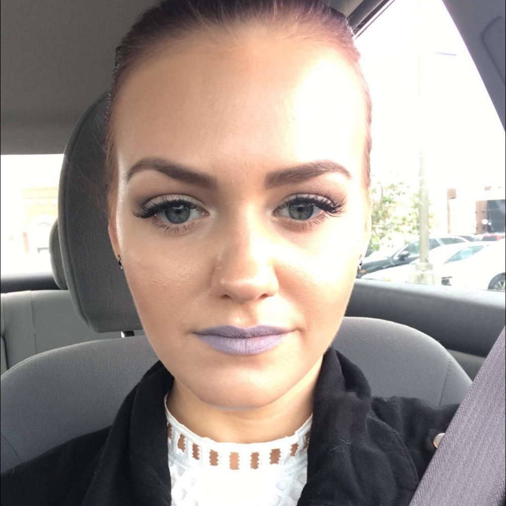 Meet your Posher, Stephanie