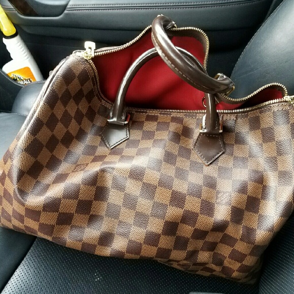 Louis Vuitton 35 speedy bag