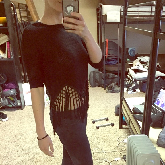 Cozy fringe sweater!
