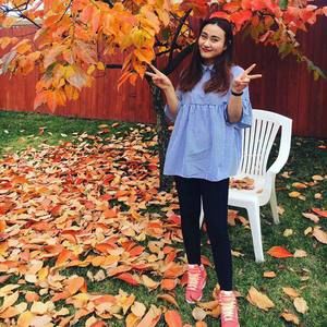 Meet your Posher, Crystal