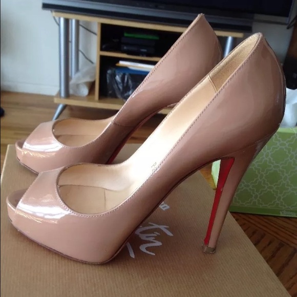 Christian Louboutin Very Prive 120 Patent Nude