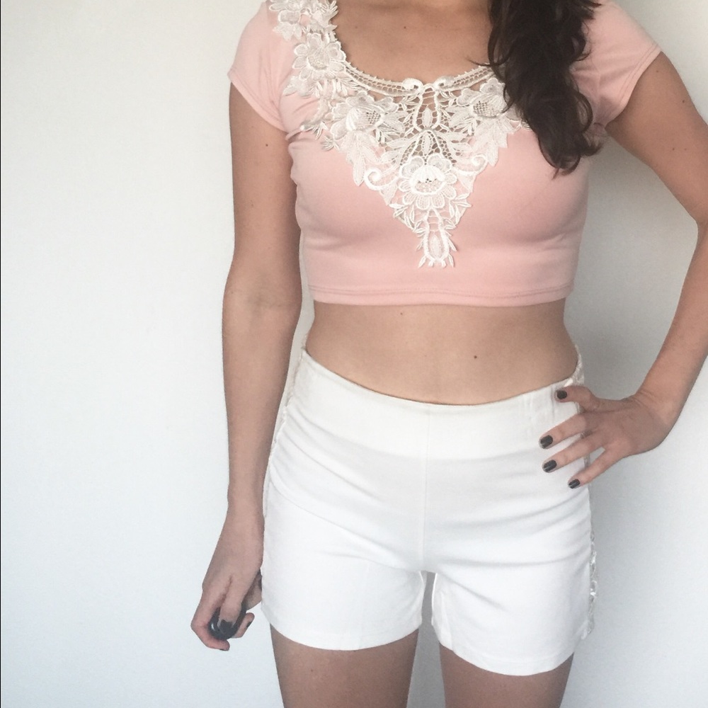 Glamazon (au) Lace Crop Top