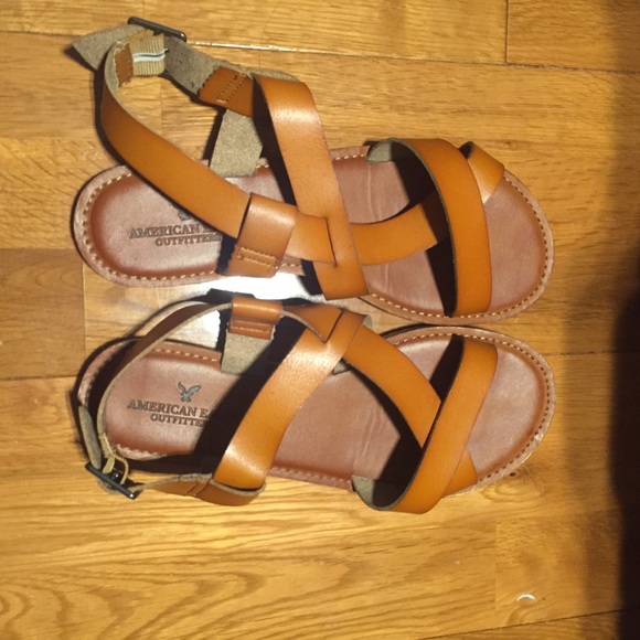 American Eagle Sandals