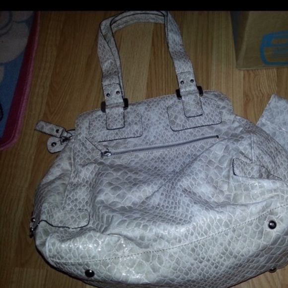 Guess bag - Picture 2 of 3
