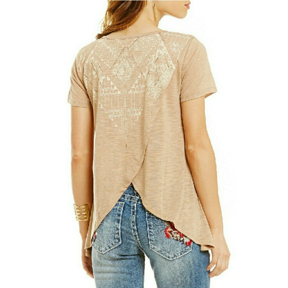 New! Miss Me Studded Tulip-back Short Sleeve Top - Picture 3 of 4
