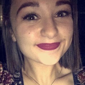 Meet your Posher, Rebecca