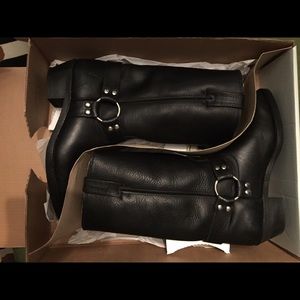 Frye harness with full shearling lining sz 10