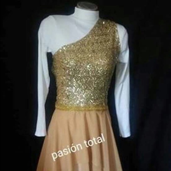 Meet your Posher, Evelyn - Picture 3 of 3