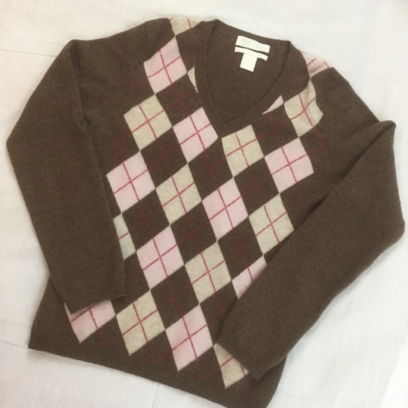 Geneva Sweaters - ❄️ Brown Argyle Cashmere V-neck Sweater ❄️ Geneva Sweaters - ❄️ Brown Argyle Cashmere V-neck Sweater ❄️