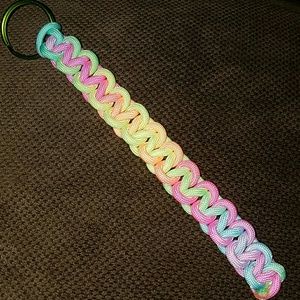 Paracord keychain