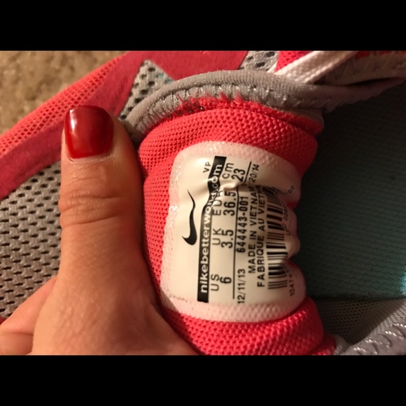 Nike Air Maxes✅ - Picture 3 of 4