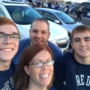 Meet your Posher, Melissa