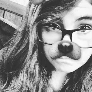 Meet your Posher, Alexia