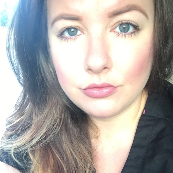 Meet your Posher, Haley - Picture 3 of 6