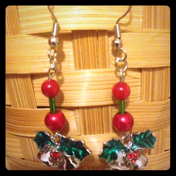 🛍Cute Christmas earrings handmade NWOT🛍