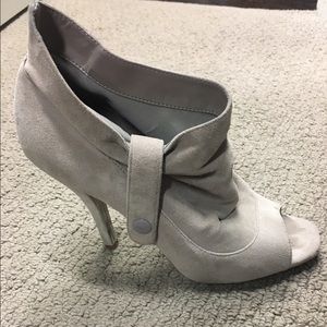 Steven grey suede heeled booties 7.5