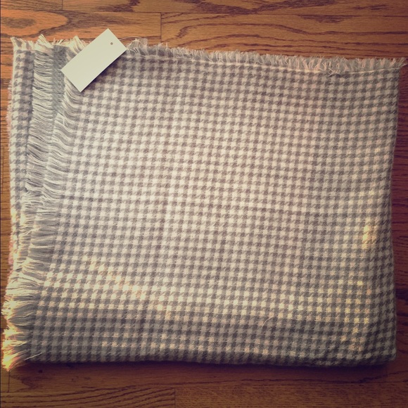 Checkered blanket scarf