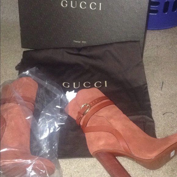Gucci boots - Picture 2 of 3
