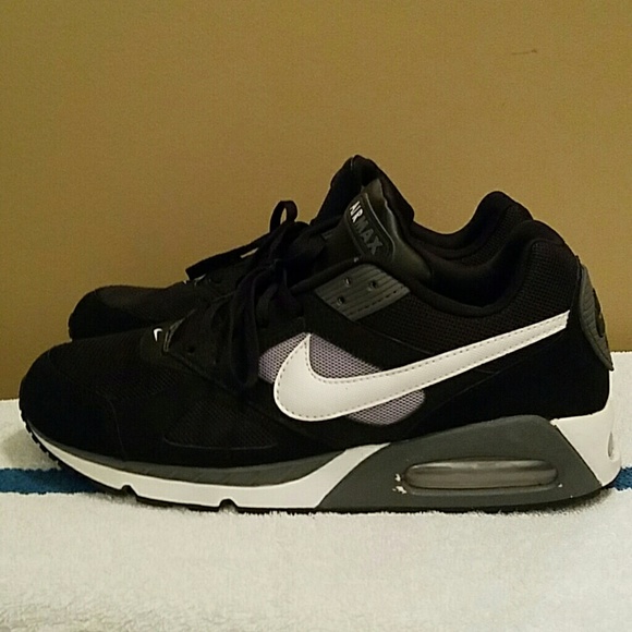 Nike Air Max.
