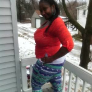 Meet your Posher, Tee