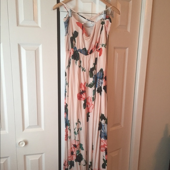 Floral High-low Dress - Picture 2 of 4