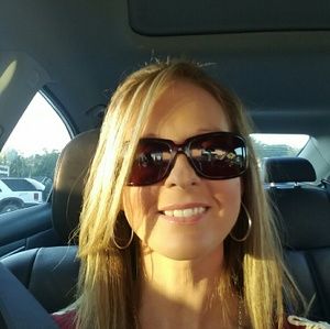 Meet your Posher, Sheila