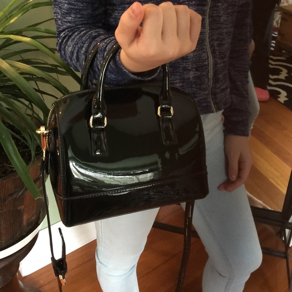 Black pat and leather adorable purse