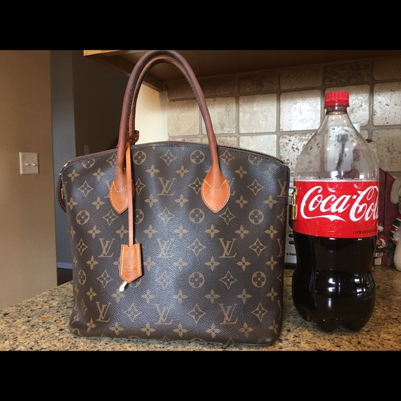 2012 Lockit (this bag is $3100 new)