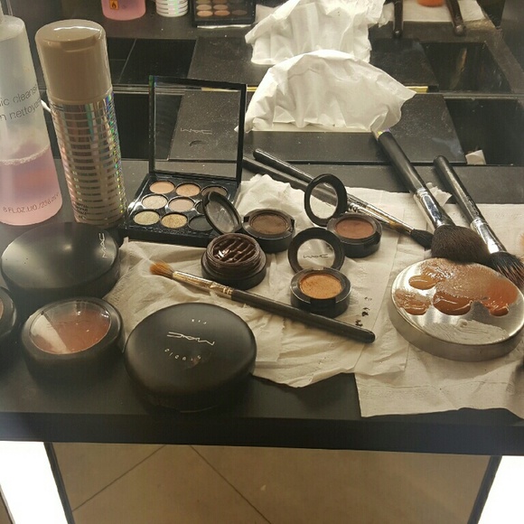 Meet your Posher, Melanie - Picture 1 of 1