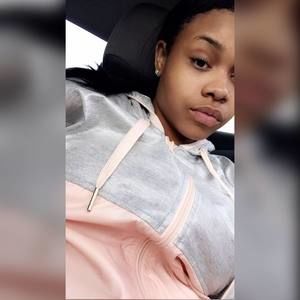 Meet your Posher, Lena