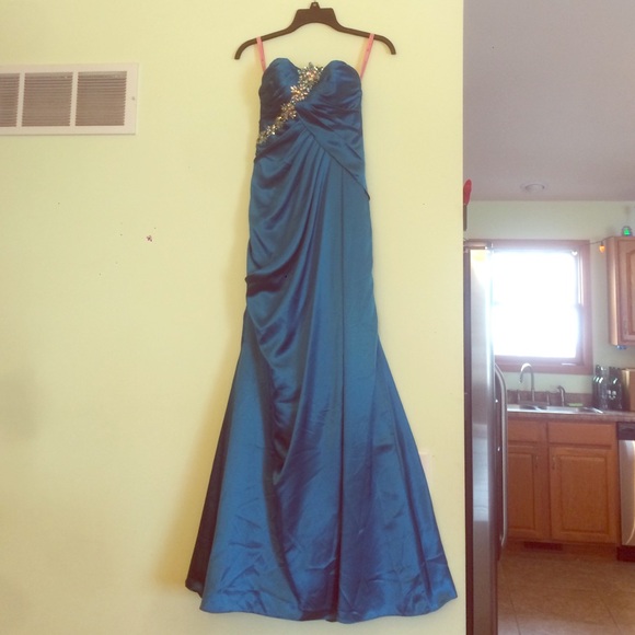 Blue Strapless Prom Dress w/ Beading