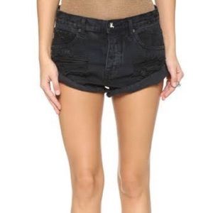 One Teaspoon Bandit Shorts in Fox Black