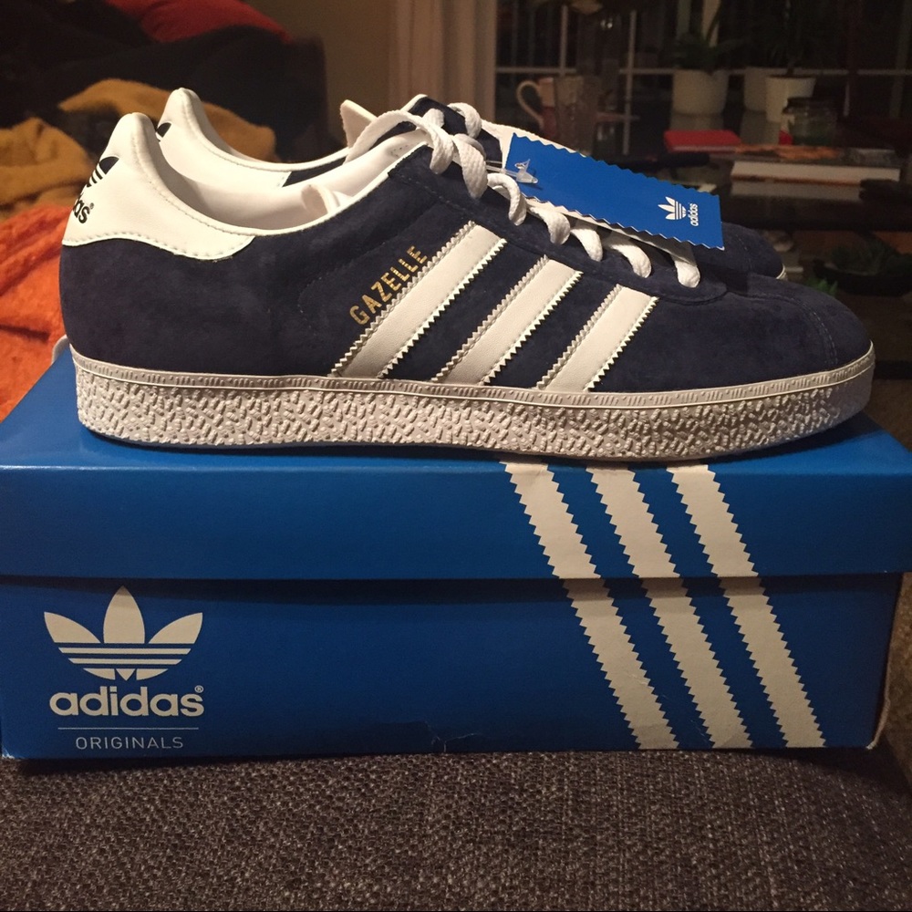 🎉HP🎉 NWT Adidas gazelles