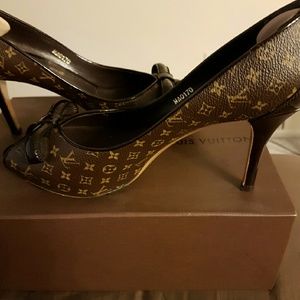 Authentic Louis Vuitton peep toes high heels