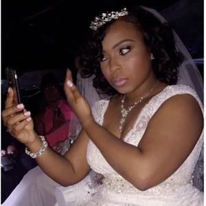 Meet your Posher, Malory