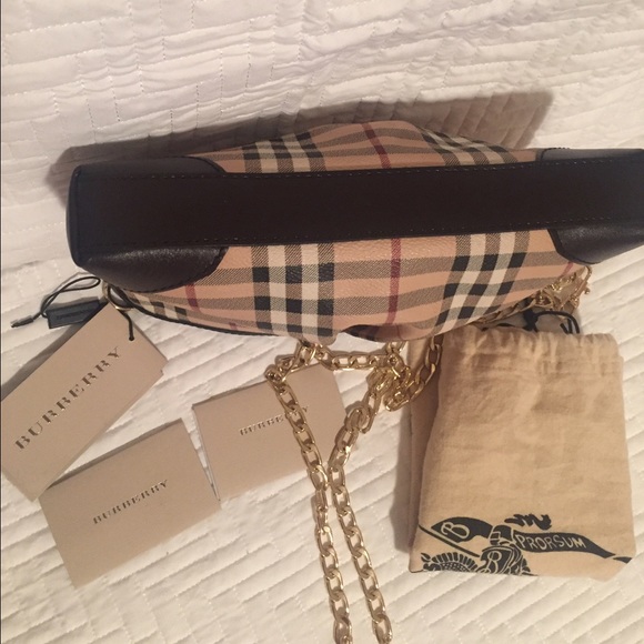 Burberry cluch purse - Picture 2 of 3