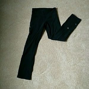 Authentic Lululemon black workout pants