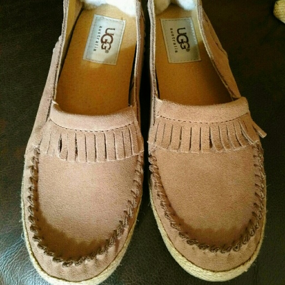 UGG Other - Brand new UGG