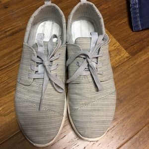 Toms shoes