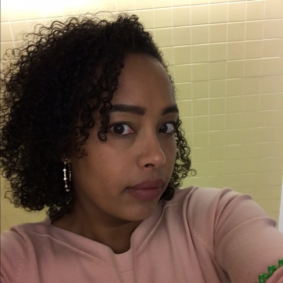 Meet your Posher, Jacqueline