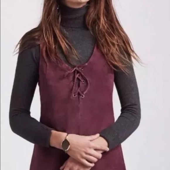 **SOLD**Reformation suede Lace Up dress red xs - Picture 2 of 3