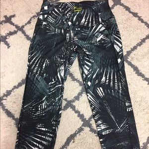 Old navy workout capris