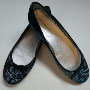 Banana Republic Velvet Flats