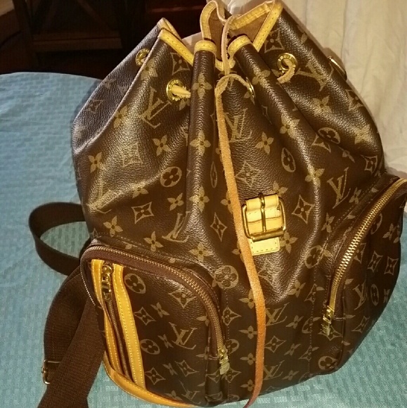 SOLD!!    Louis Vuitton Monogram Bosphore Backpack - Picture 1 of 4