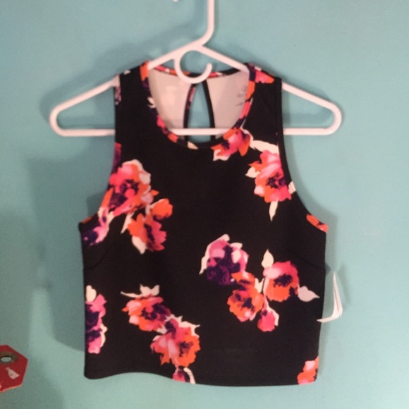 Stretchy floral open back crop top NWT