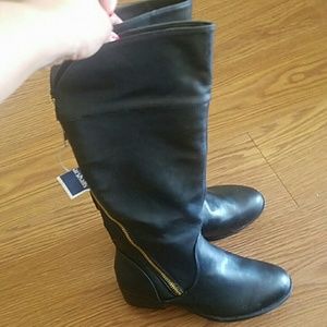 Black Riding Boots